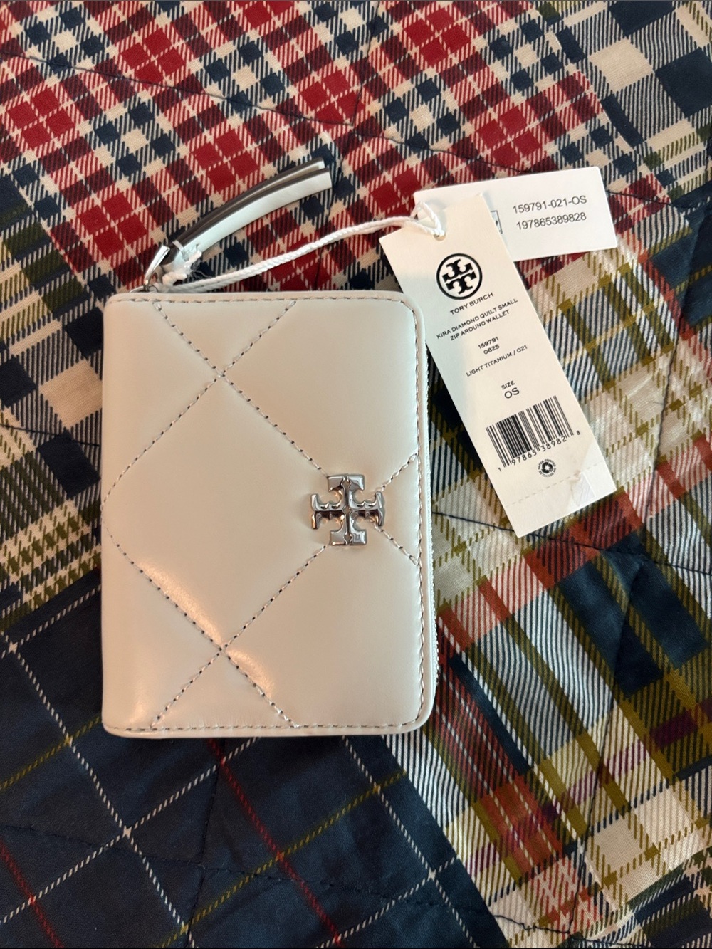 Tory Burch Kira Diamond Small Quilted Zip Wallet in Light Titanium